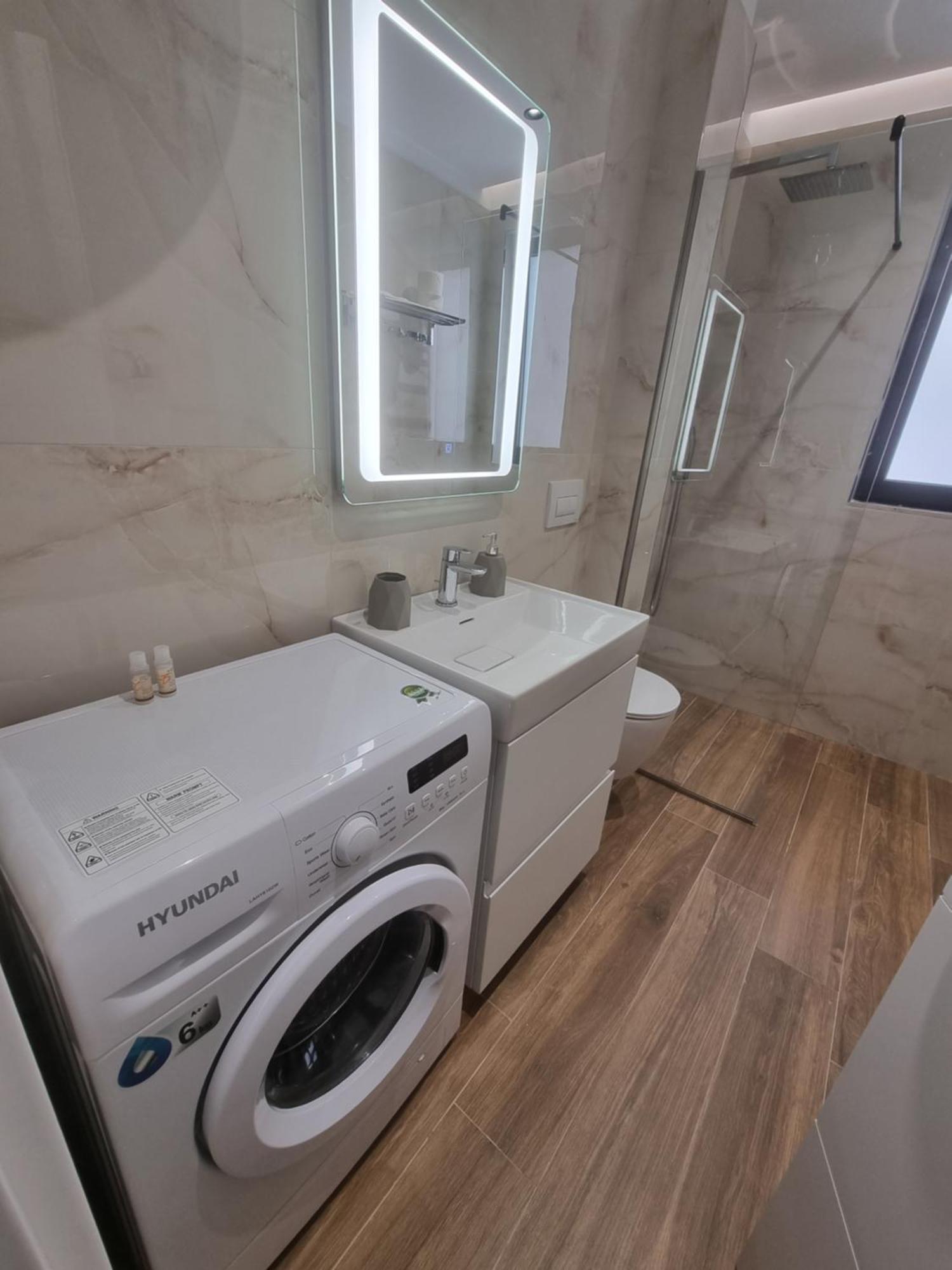 Remar Apartments วญอเรอ ภายนอก รูปภาพ